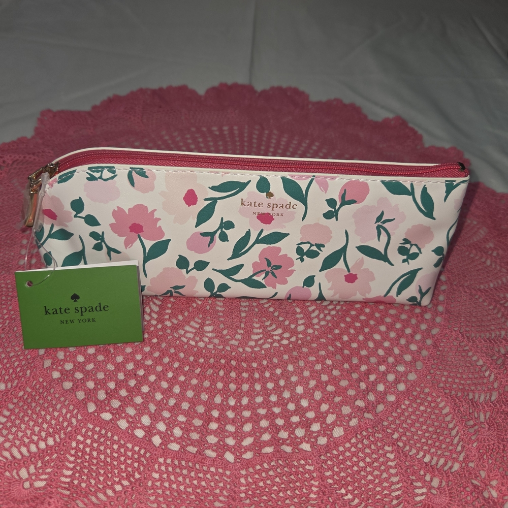 NWT Kate Spade Pink Floral Women's Pencil Bag W/ Eraser, Sharpener & Ruler. CP